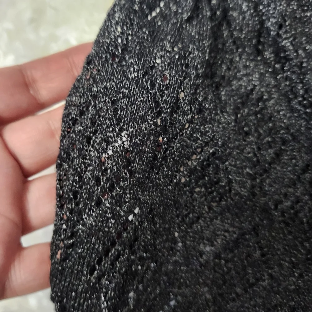 ⭐ HOST PICK⭐ Anthropologie L Metallic V-Neck Twofer Sweater Black Woven Sleeve - Picture 8 of 15